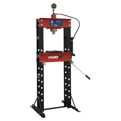 30 Tonne Floor Type Hydraulic Press