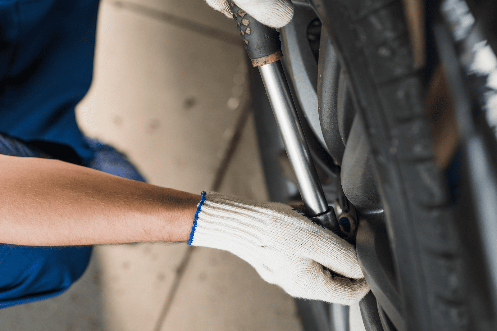 Essential Tyre Changer Maintenance: Daily, Weekly & Annual Tasks